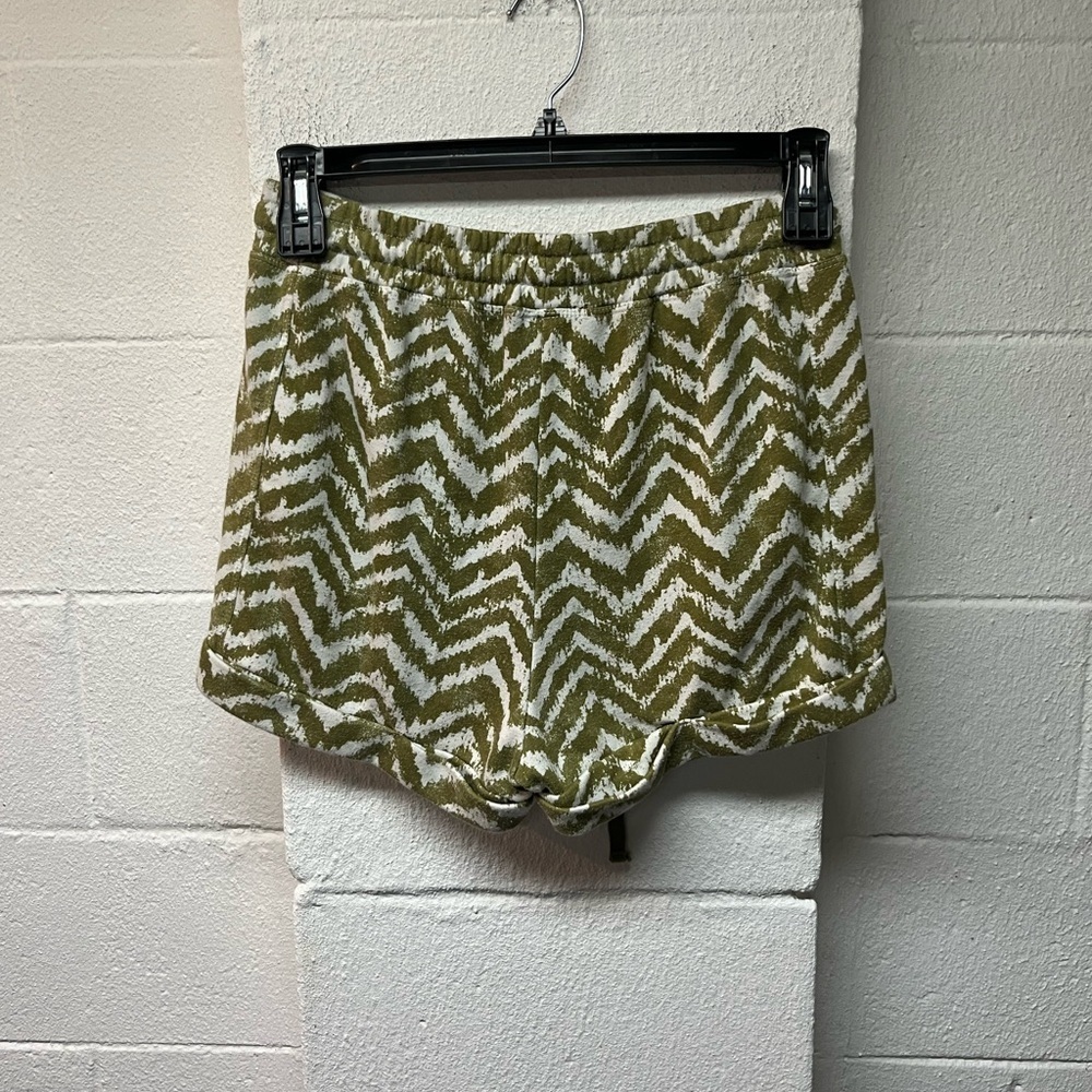 Daily Practice Green Chevron Women's Athletic Shorts. Anthropologie. Small - Picture 4 of 5